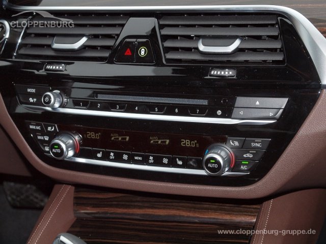 BMW 520d Bluetooth HUD NAVI LED LEDER PDC KLIMA