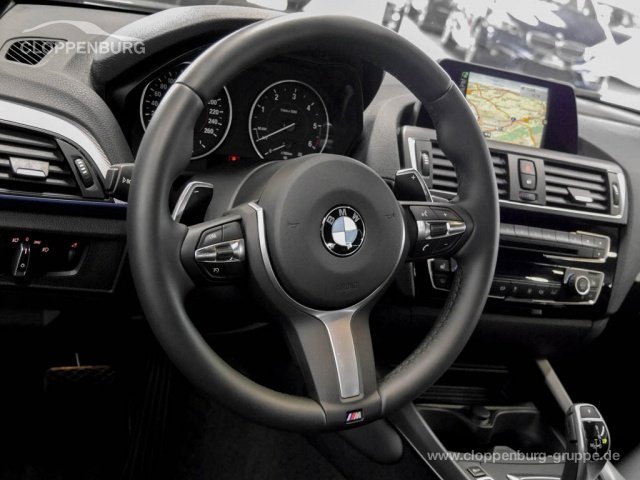 BMW 120d 5-TüRER Aut M Sportpaket LED NAVI