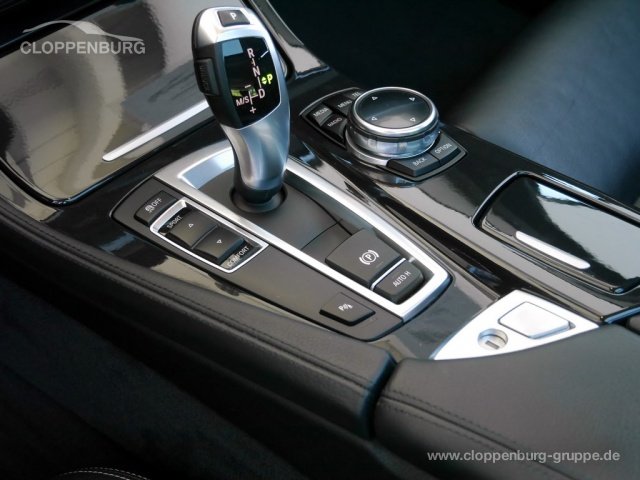 BMW 520d Touring Aut Luxury Line NAVI HIFI PDC Pano