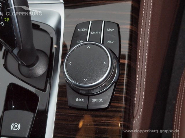 BMW 520d Bluetooth HUD NAVI LED LEDER PDC KLIMA