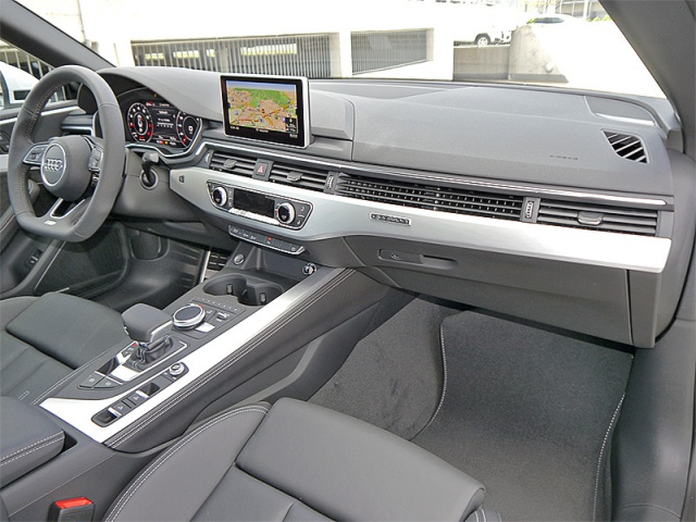Audi A5 Cabriolet 2.0 TFSI quattro S tronic S line LED Navi Leder GRA LM PDC