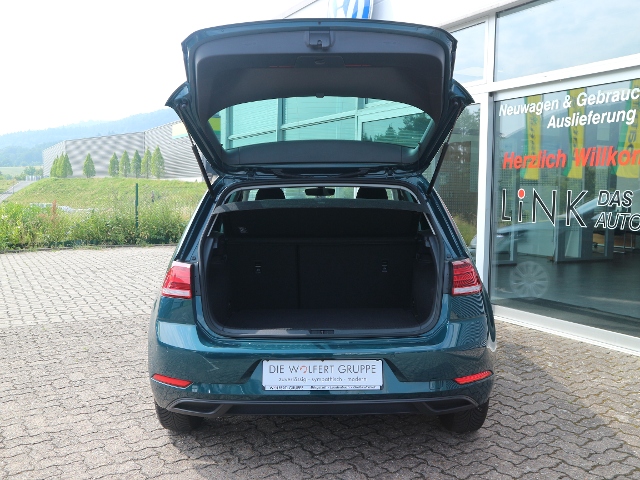 VW Golf 1,0 TSI BMT Trendline KLIMA