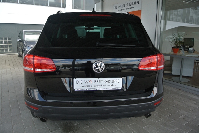 VW Touareg V6 4MOTION 3.0 TDI BMT KLIMA XENON NAVI LEDER ALU