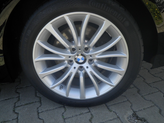BMW 530 d xDrive A Tou Luxury L (Navi Headup Klima)