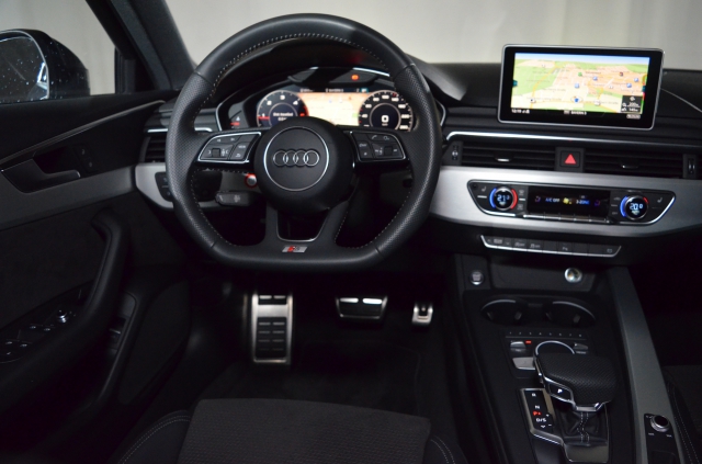 Audi A4 Avant 2.0 TDI S tronic sport