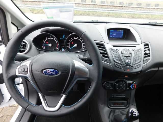 Ford Fiesta 1.0 EcoBoost S&S Aut. TITANIUM