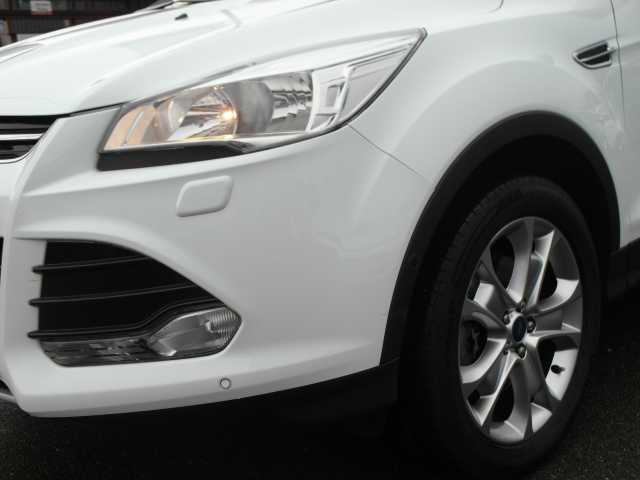 Ford Kuga 1.6 EcoBoost 4x4 Aut. Titanium AHK WINTER/STYLE/EASY-DRIVER-PAKET Euro5