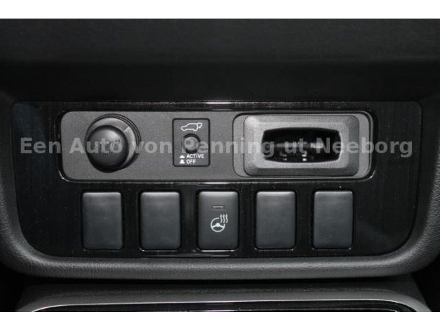 Mitsubishi Outlander 2.0 4WD Plug-In Hybrid Top Navi PDC