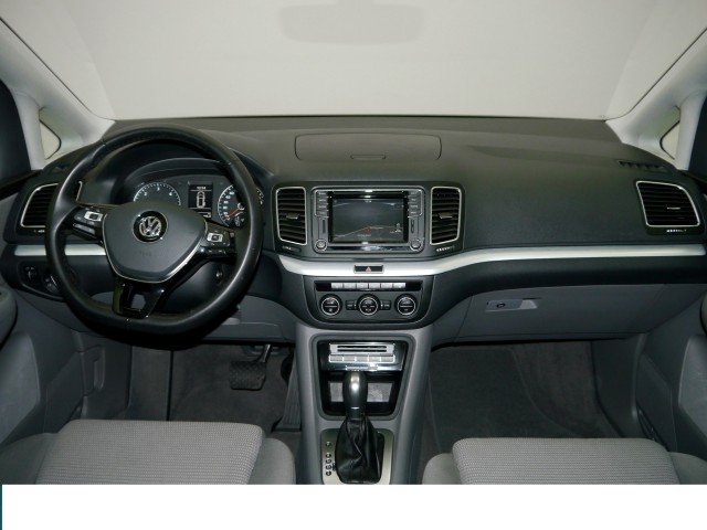 VW Sharan 2.0 TDI DSG Comfortline Navi PanoDach GRA LM SD PDC