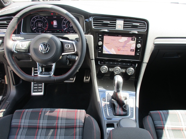 VW Golf VII 2.0 TSI BMT GTI Performance KLIMA LED NAVI ALU